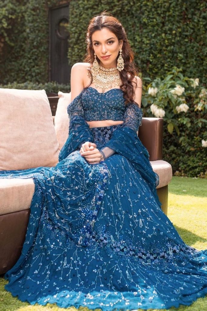 Maia Sethna in Shloka Khialani