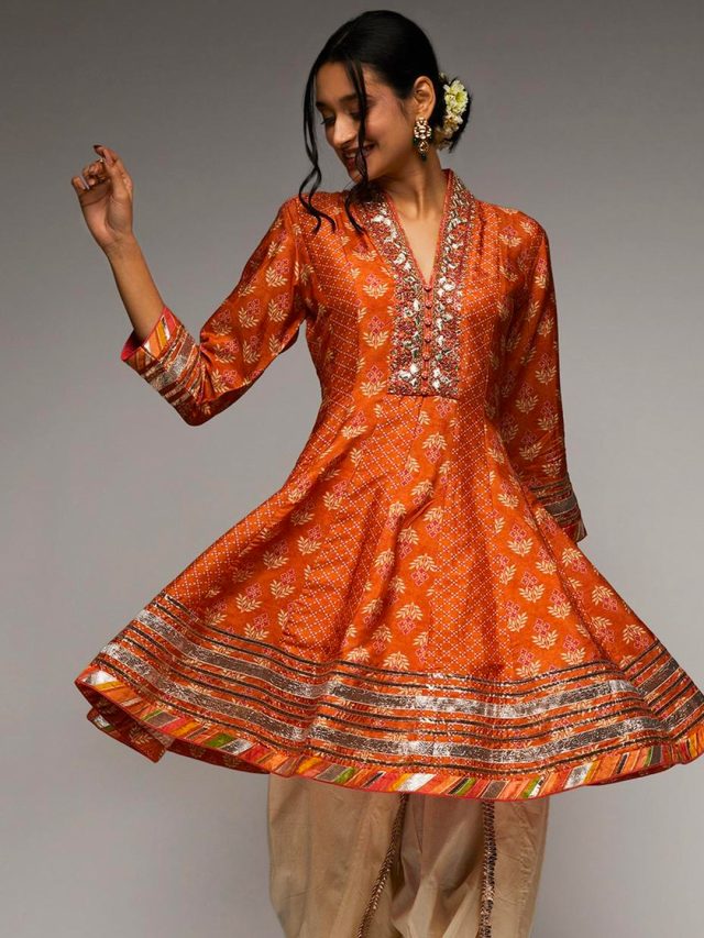 Placket Embroidered Kurta And Dhoti Pant Set | Aza Fashions