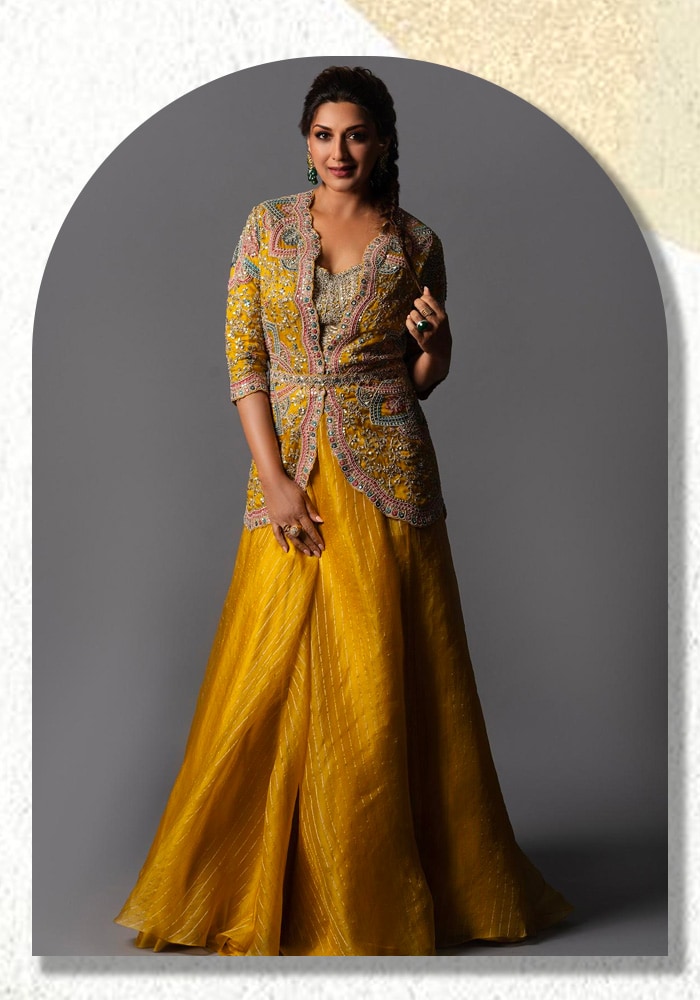 Sonali Bendre Organza Lehenga Set
