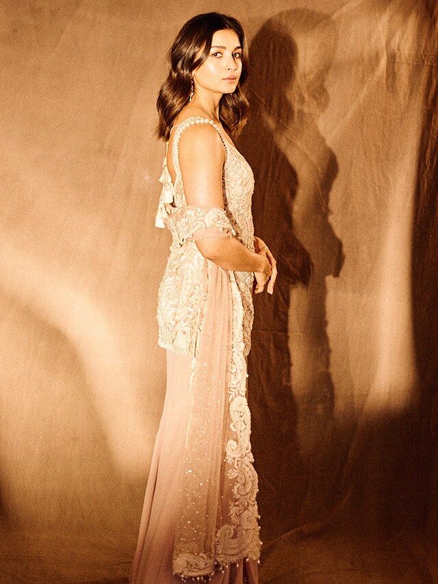 Watch Alia Bhatt in Pink Sharara Set by Seema Gujral at Heeramandi Launch Event