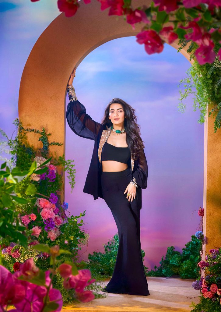 Pratibha Ranta in Aariyana Couture