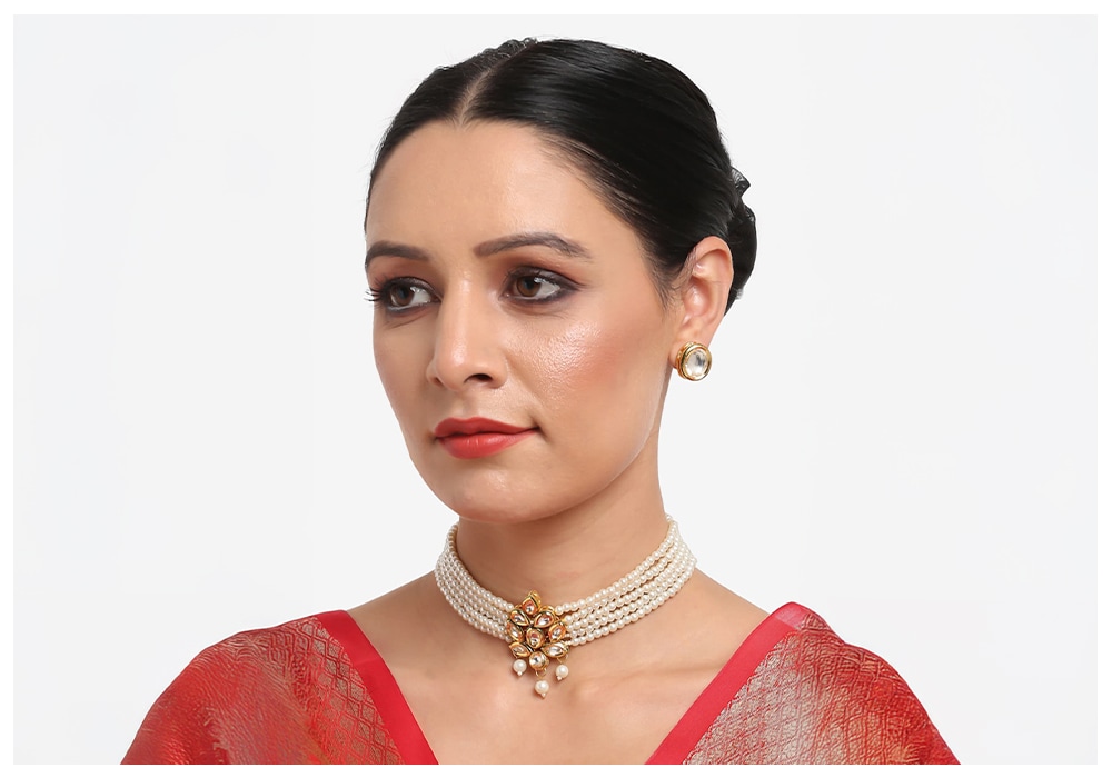 Styling Pearl Choker Necklaces for Diverse Occasions