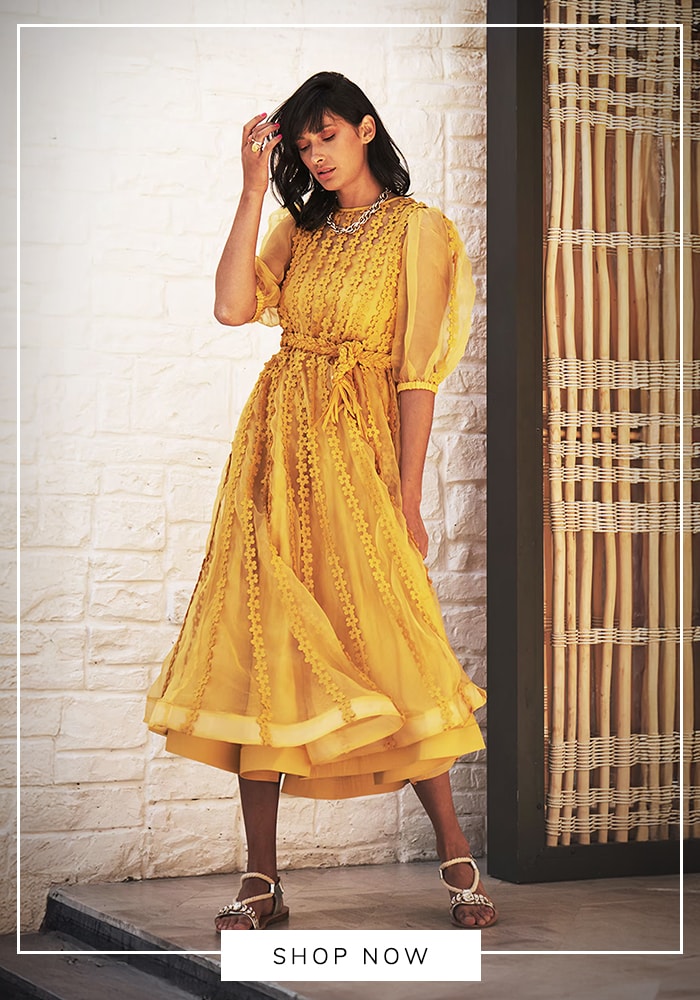 Thanksgiving Style Guide for NRIs in New York: Luxe Layers & Indian Elegance 4 3. Western with an Indian Twist