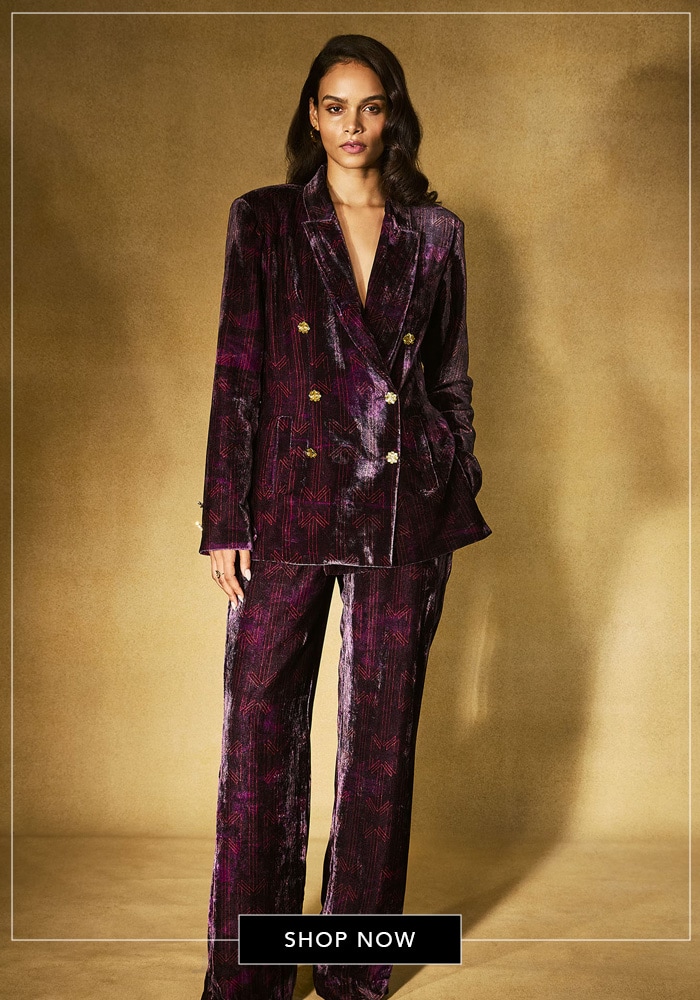 Winter Party Dresses Made for Hong Kong’s Hottest Night-Out Spots 5 Velvet blazer set