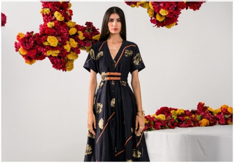 Maxi vs. Midi Dress: Which Length Is Right for You? 2 Maxi vs. Midi Dress: Which Length Is Right for You?