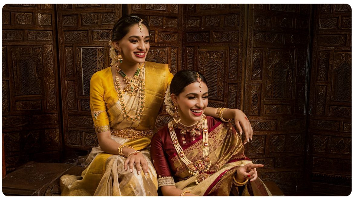 what is a statement necklace