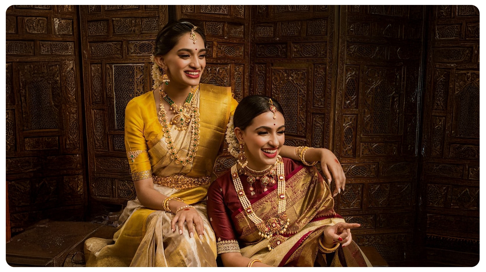 what is a statement necklace