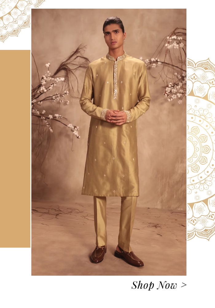 Gold embroidered kurta set for men
