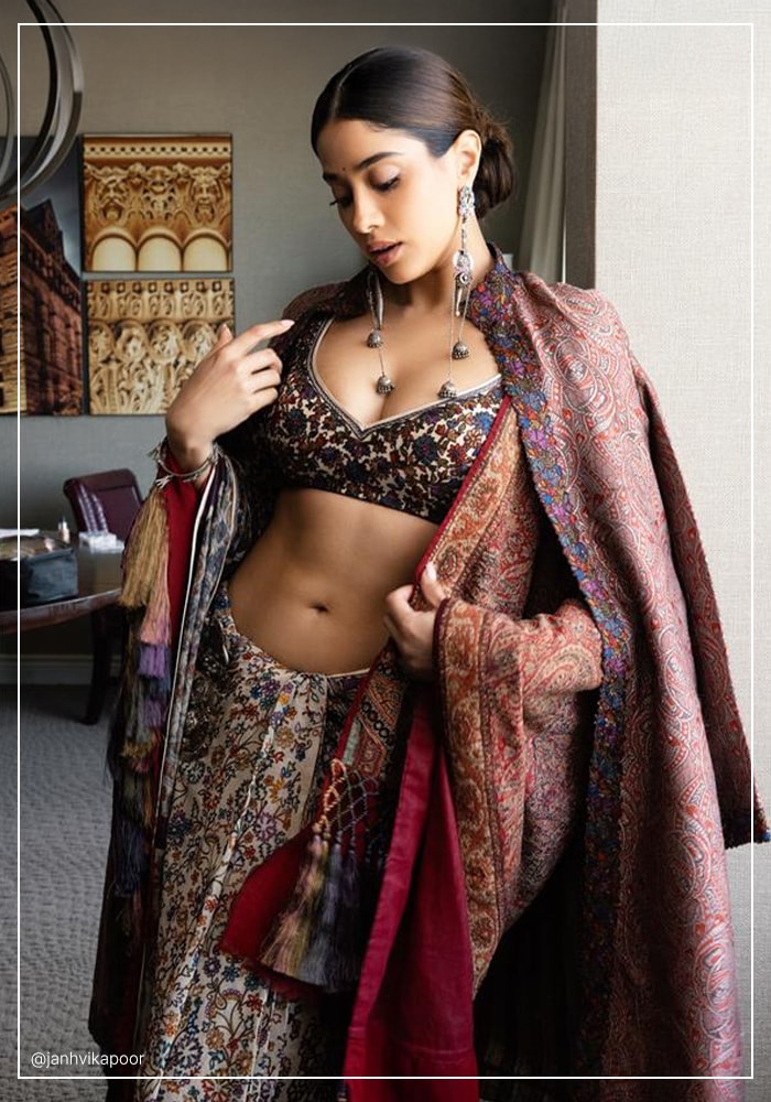 Janhvi Kapoor in Abu Jani Sandeep Khosla outfit