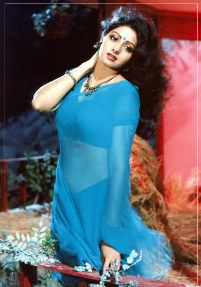 Sridevi wearing blue chiffon saree in Mr India