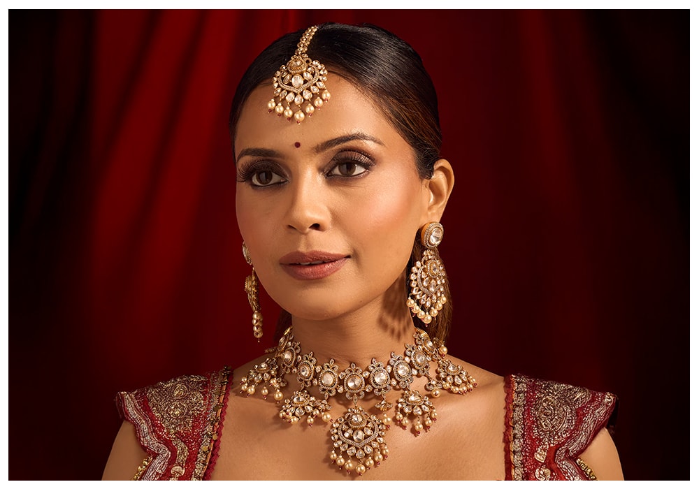 Tonal Bridal Jewellery for a Classic Look