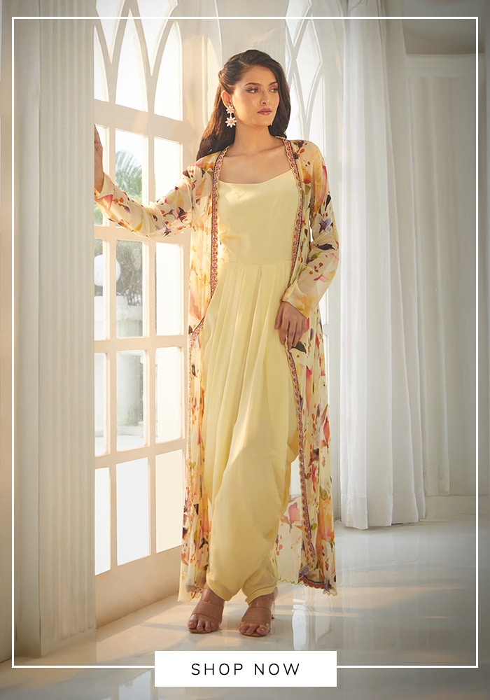 From Florals to Flared Pants: Elevate Your Coffee Date Look 4 From Florals to Flared Pants: Elevate Your Coffee Date Look