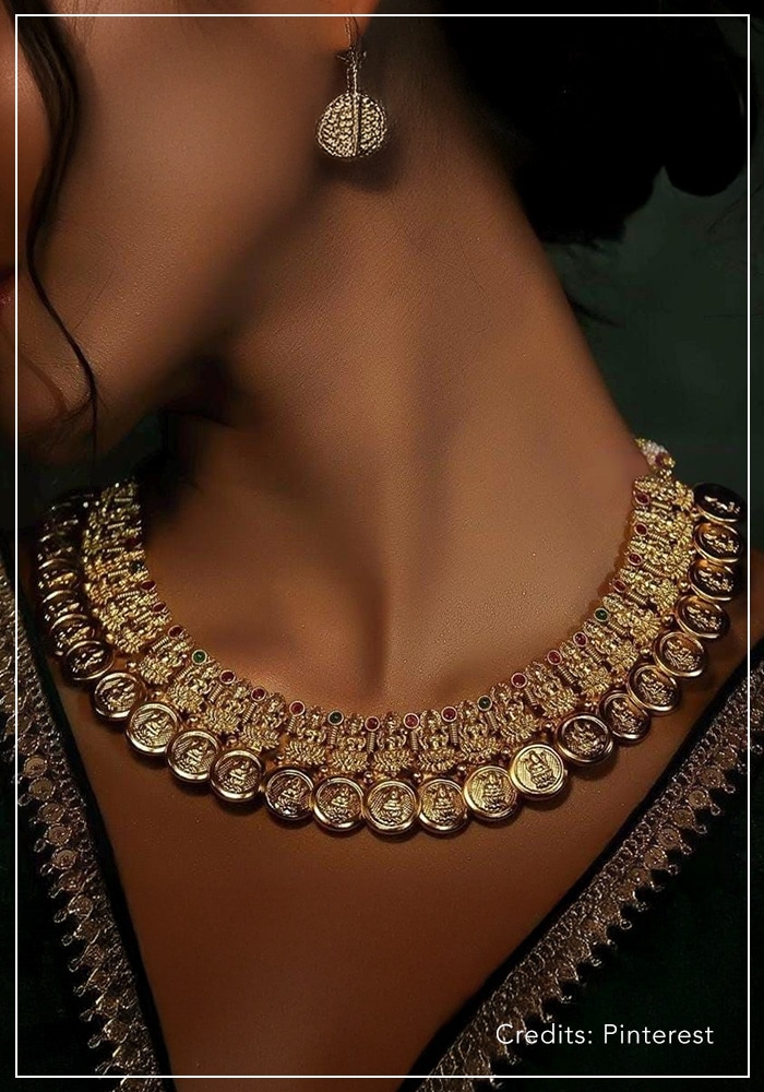 Lakshmi coin necklaces and stat