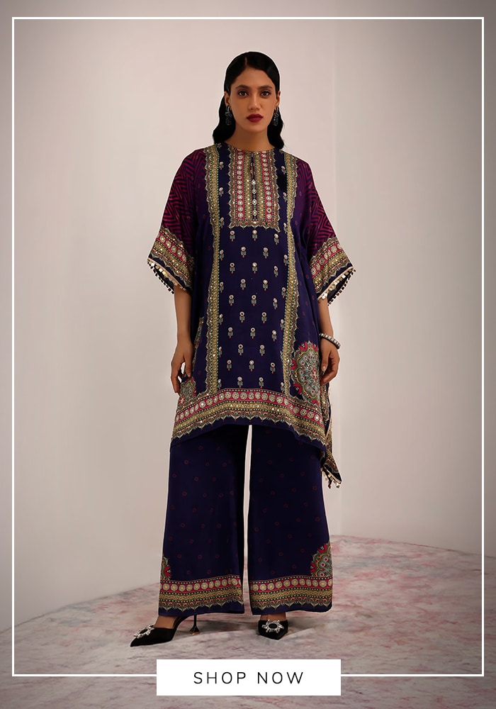 Blue embroidered kaftan