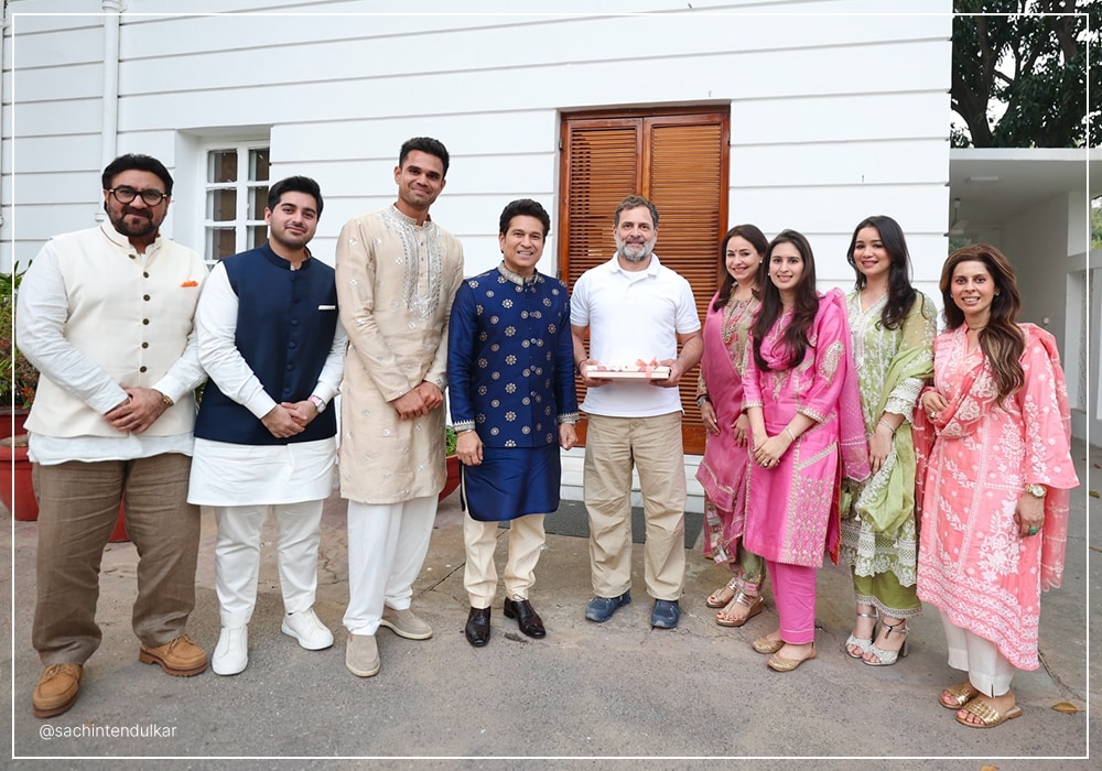 Sachin Tendulkar and Saaniya Chandhok's family with Rahul Gandhi