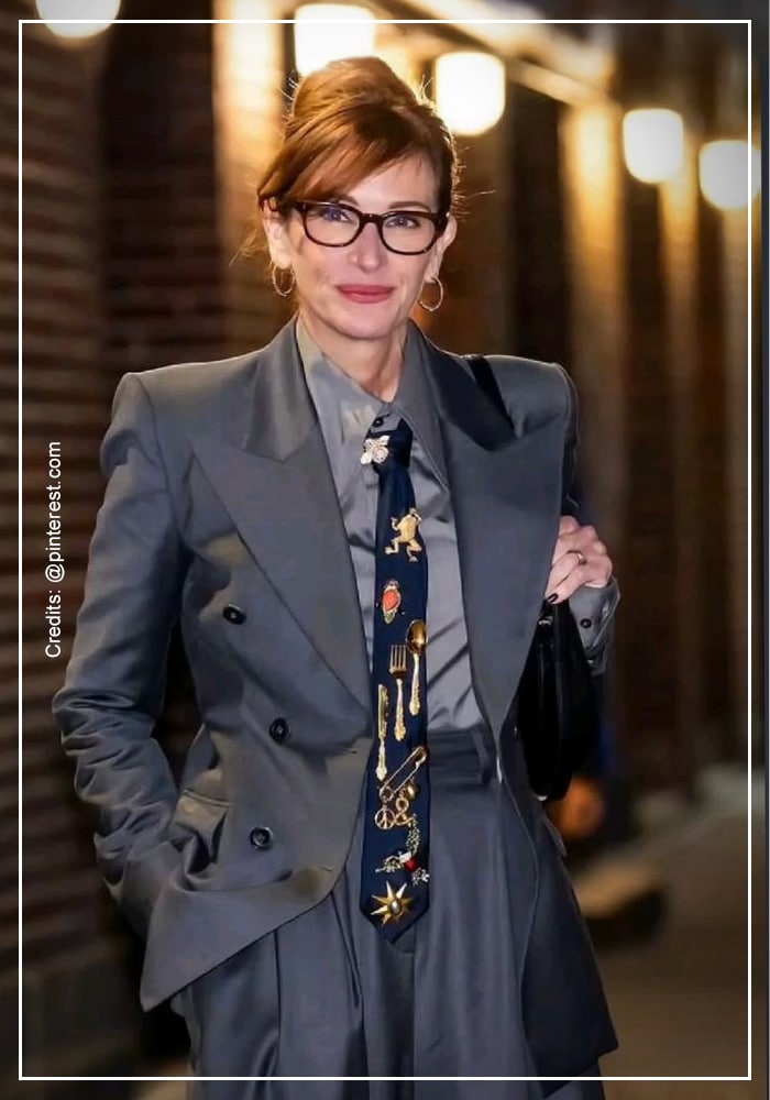 Brooch Revival: The Tiny Detail Making a Major Comeback 6 Brooch Revival: The Tiny Detail Making a Major Comeback