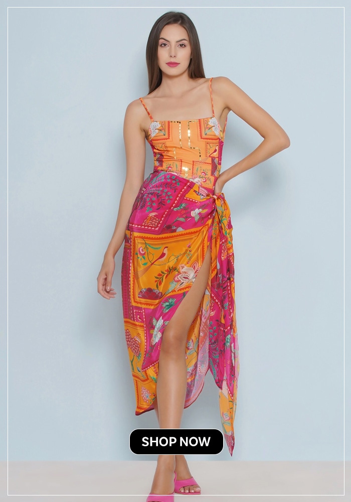 Flattering Styles for Apple-Shaped Figures 