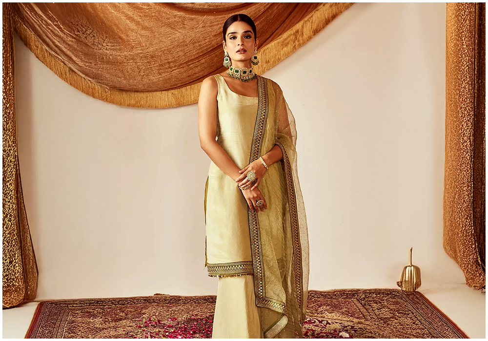 Exceptional Collections by Roze