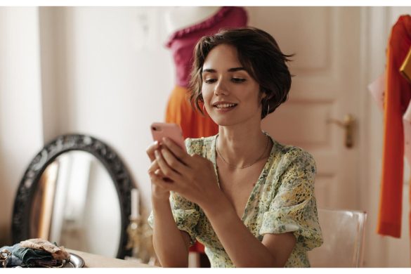 Aza Virtual Try-On: See Designer Wear on You Instantly