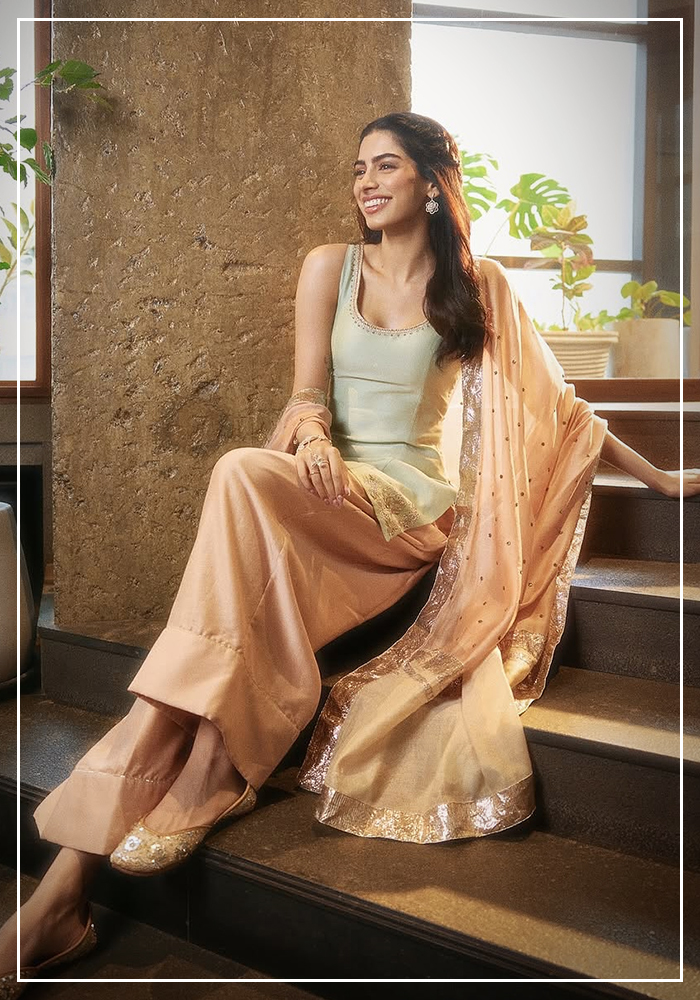 Khushi Kapoor wears Farshi Salwar