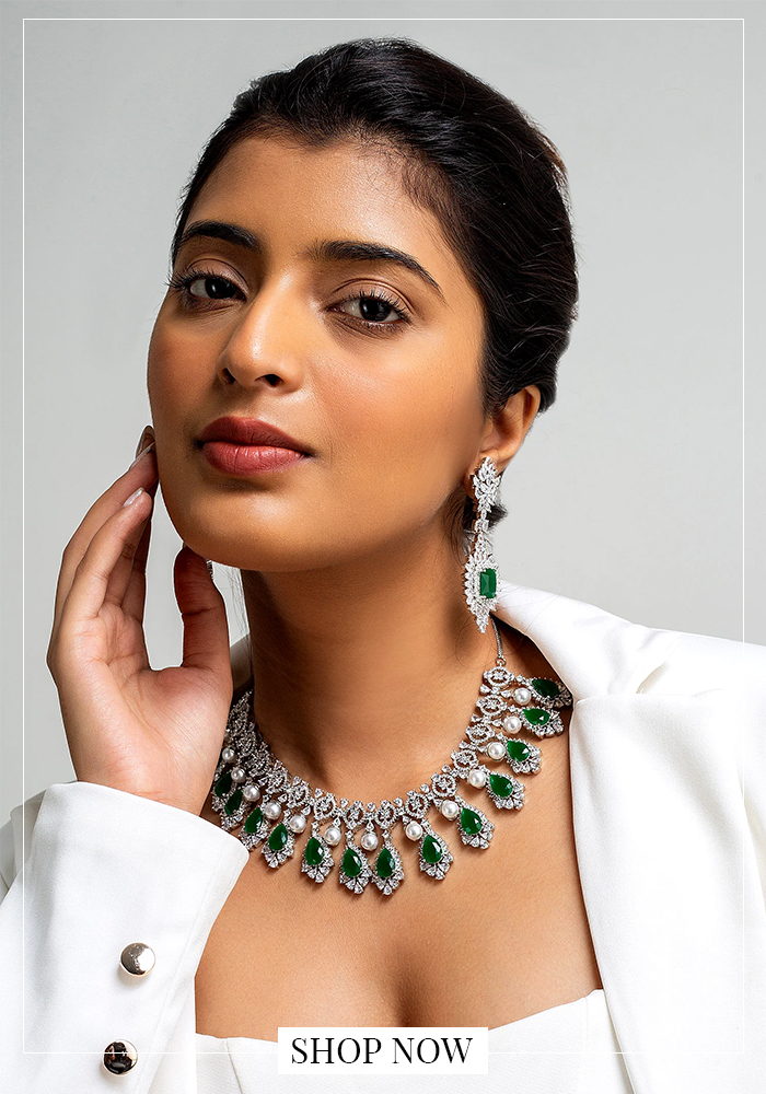 Statement Single-Strand Necklaces 