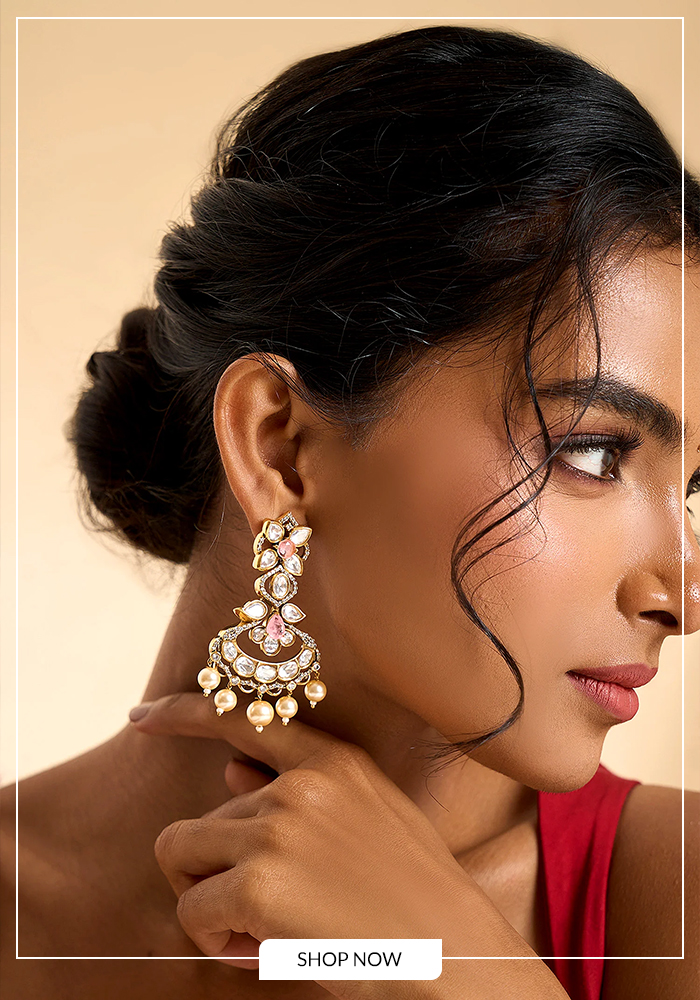 Dangling stone earring