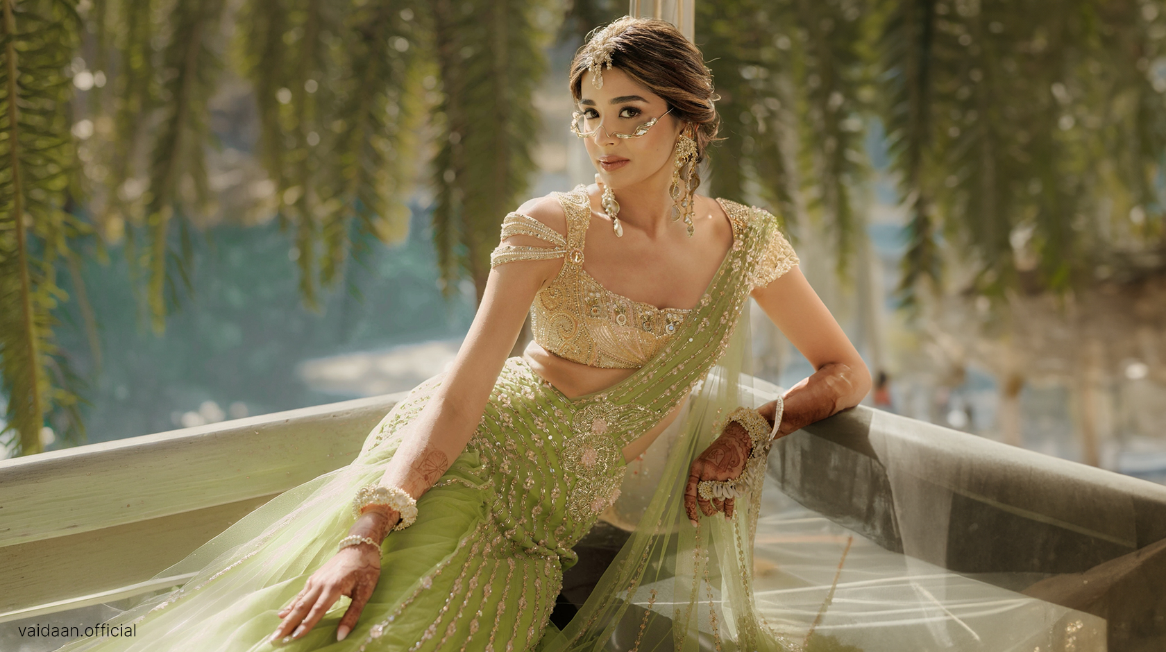 Facelets Are the New Bridal Statement This Wedding Season