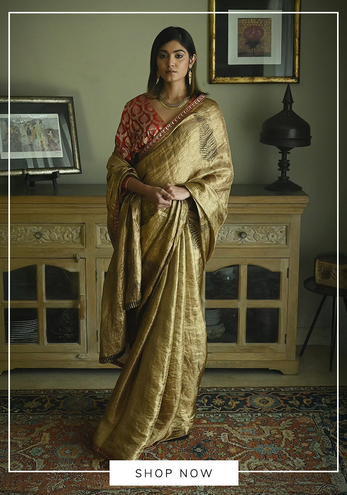 Vintage sarees: Hand-woven silk sarees passed down from mothers and grandmothers are being styled in fresh, modern ways. A vintage Kanjivaram or ikkat drape carries decades of artistry and family history in its weave. 