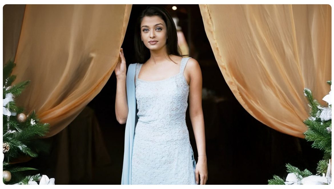 Elegant Sleeveless Kurta Sets