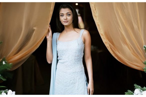 Elegant Sleeveless Kurta Sets