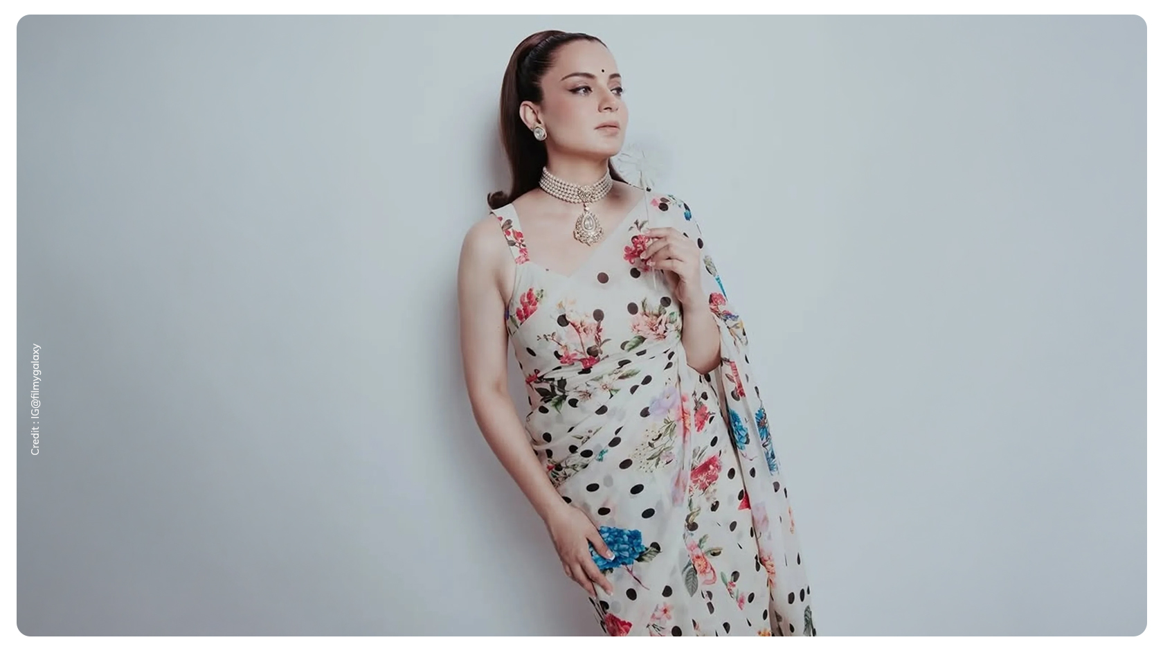 Kangana Ranaut in white floral print saree
