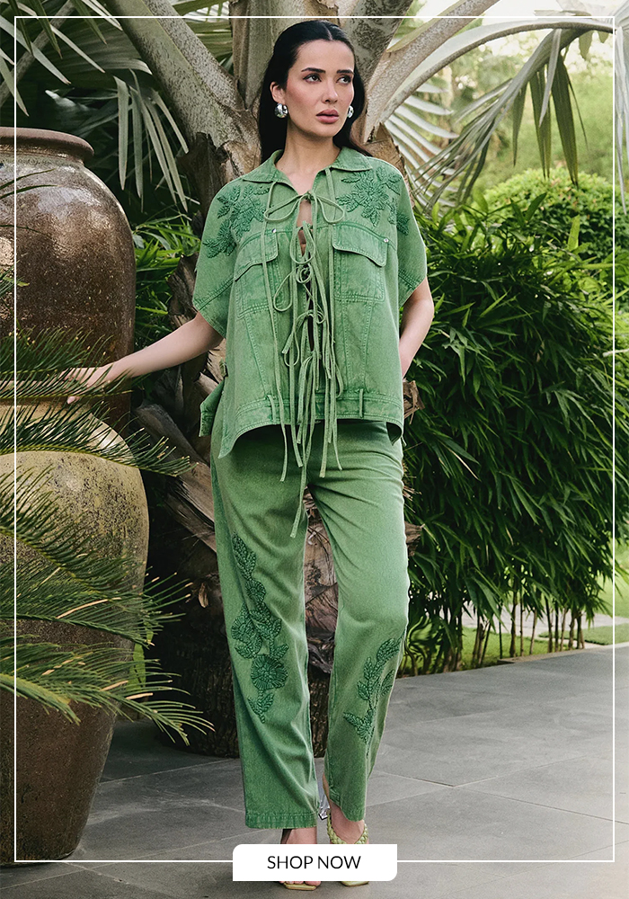 Look 4: The Parade-Day Classic