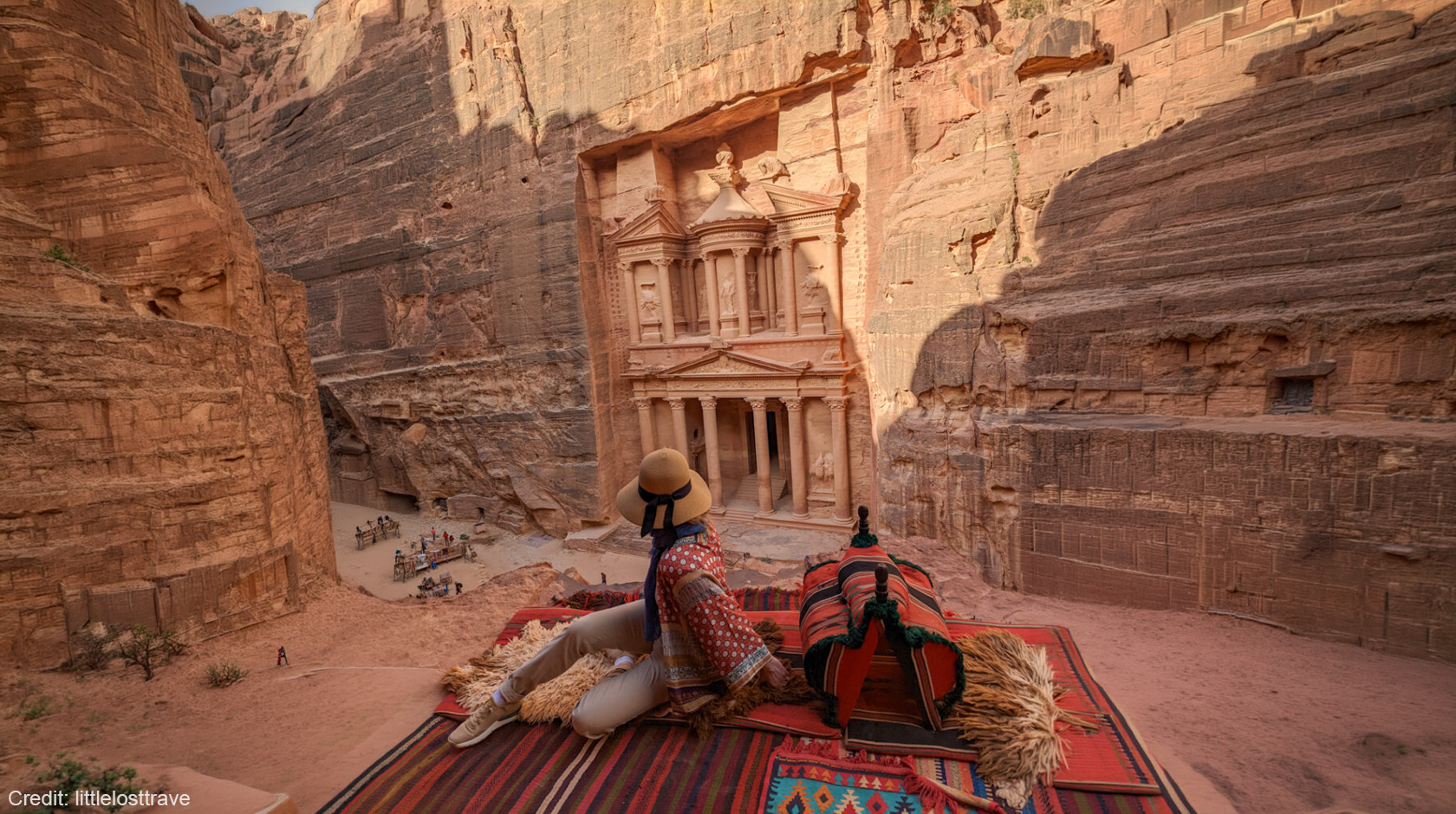 what to wear in Petra