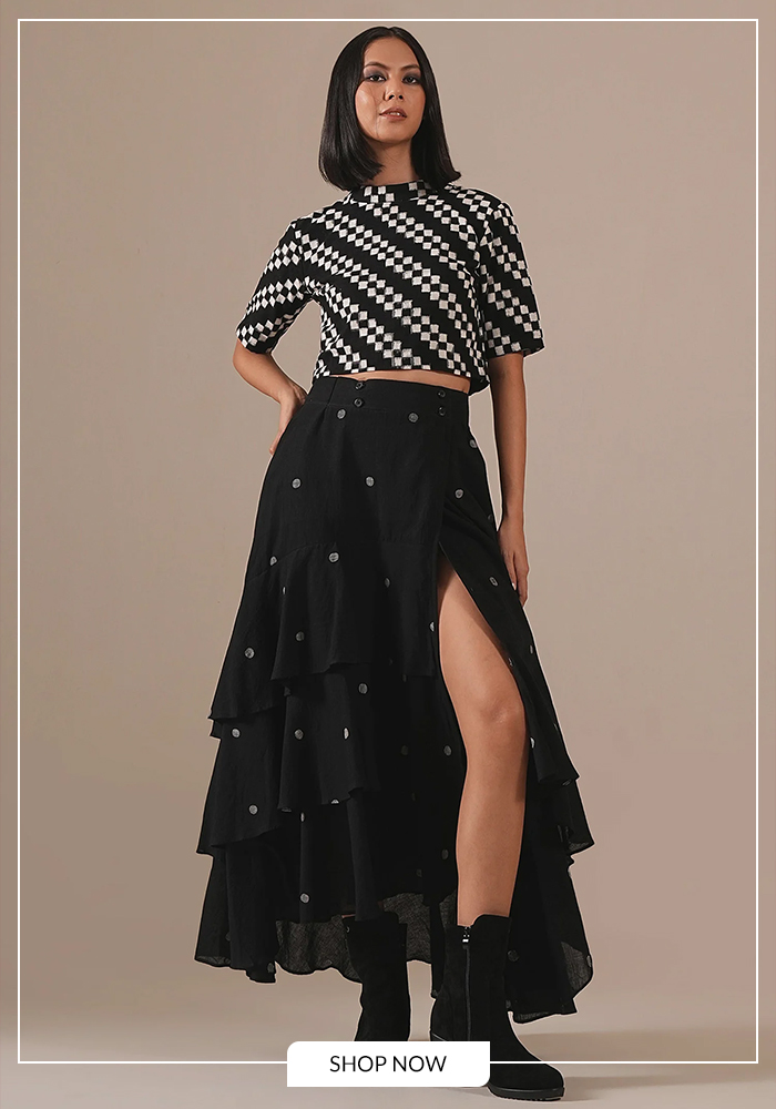 Handwoven jamdani top and skirt set ideal for drive in movie night