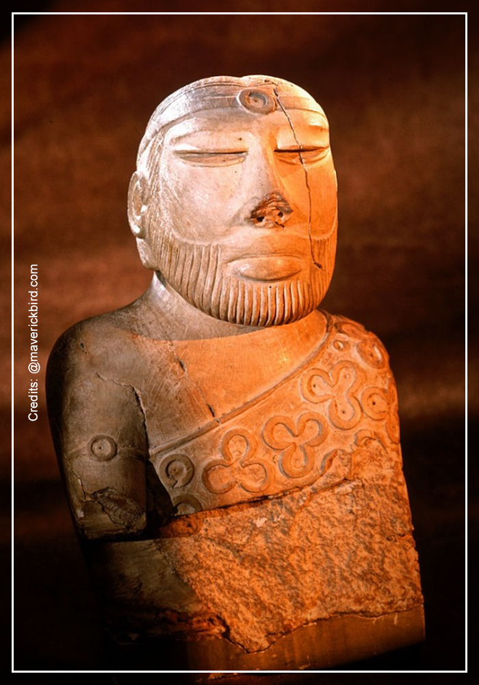 Indus Valley Civilization statues showing wearing ajrakh