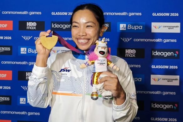 Mirabai Chanu winning gold at CWG 2026