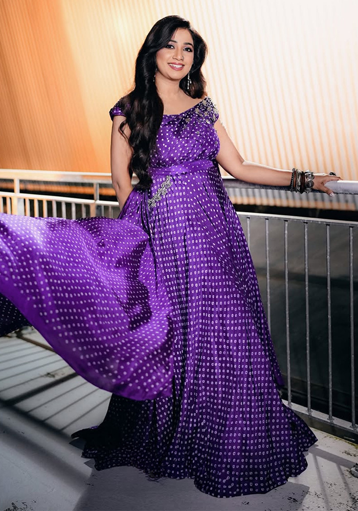 Shreya Ghosal wearing blue custom bandhani gown