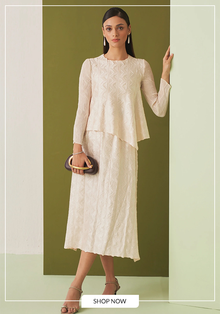 Textured asymmetrical skirt and top set for beach movie night