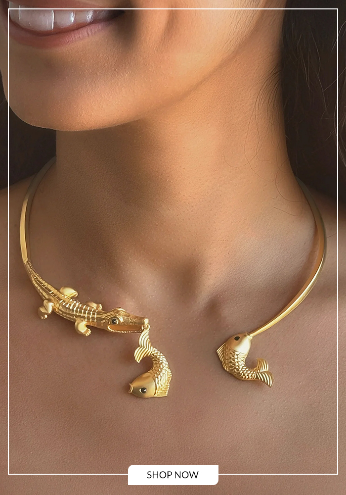 Alligator catching fish necklace