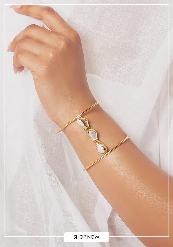 Baroque pearl embellished bracelet
