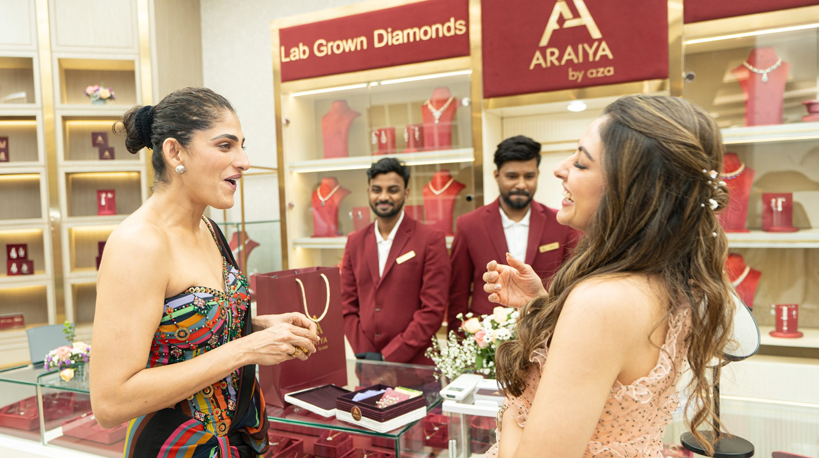 Aza Fashions Opens Its 13th Store in Santacruz