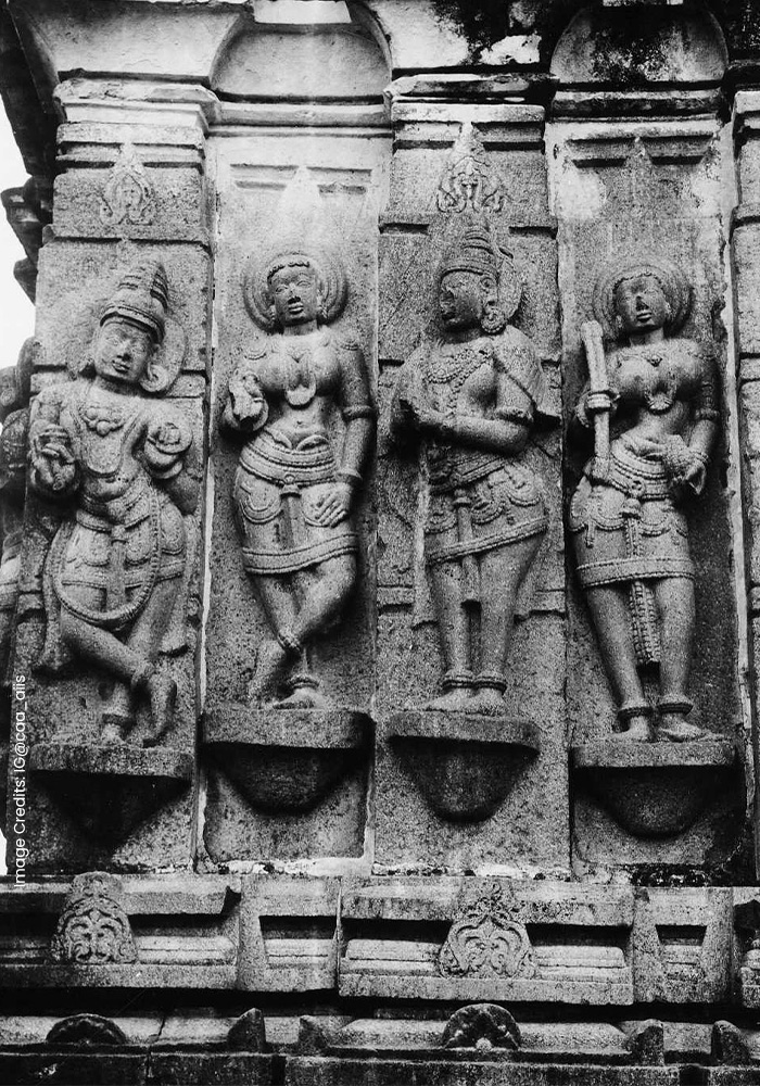 Karnataka temples showing gods wearing kamarbandhs