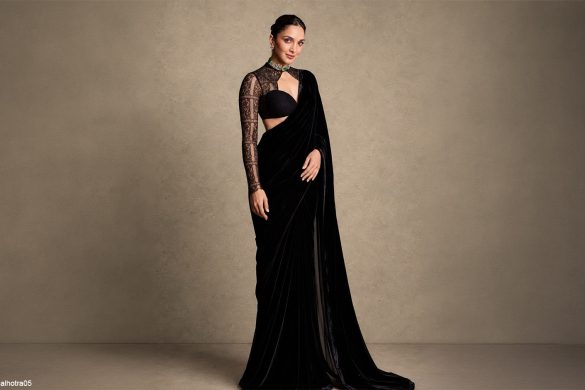 Kiara Advani black Manish Malhotra saree