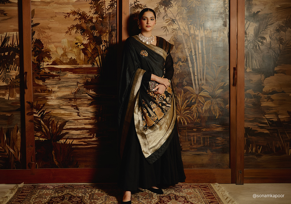 Sonam Kapoor in black anarkali