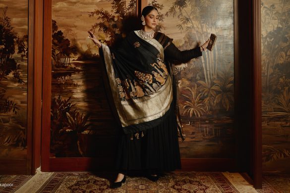 Sonam Kapoor in black pichwai anarkali