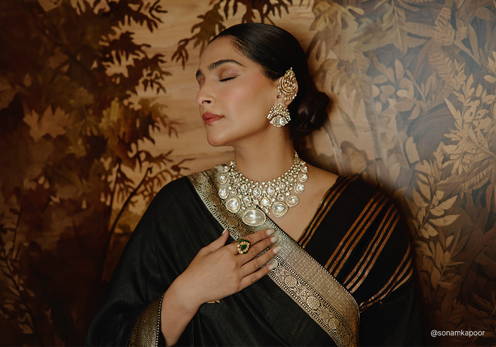 Sonam Kapoor wearing kundan polki jewellery