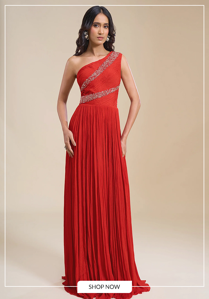 Tangerine Gowns and Contemporary Silhouettes for Cocktail Nights 