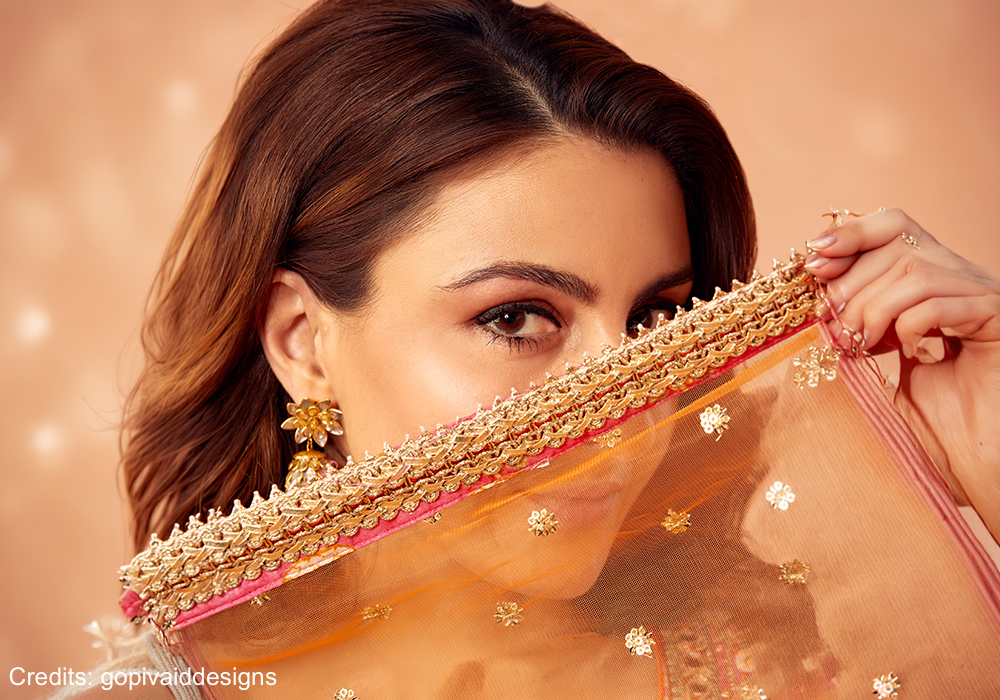 What Beauty Look Did Soha Ali Khan Pair With Her Festive Outfit?