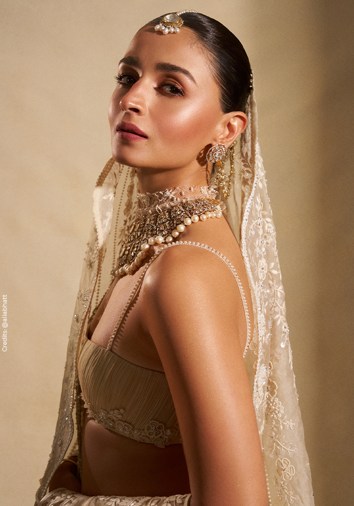 Why Alia Bhatt’s Chikankari Saree Is the Modern Bride’s Blueprint 5 Alia Bhatt in ivory chikankri saree for Manish Malhotra's MIjwan show