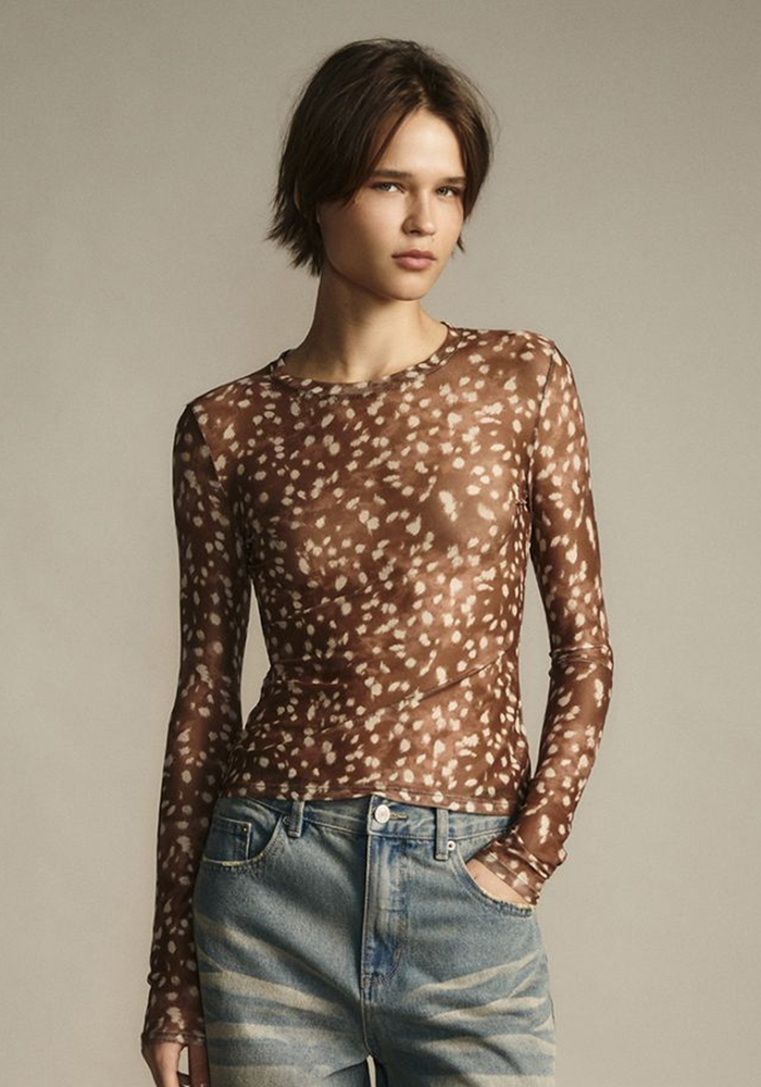 Feminine Blouses and Fitted Tops 